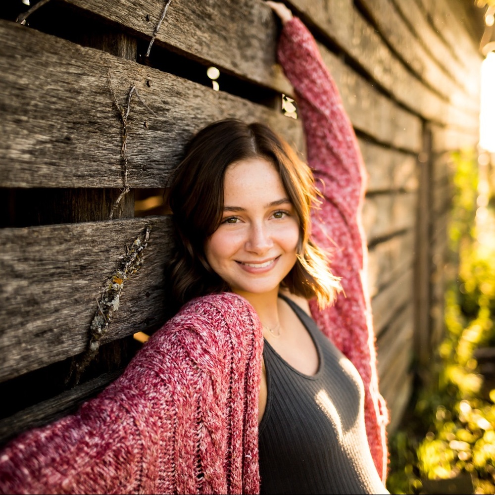 Meet your Posher, Lily